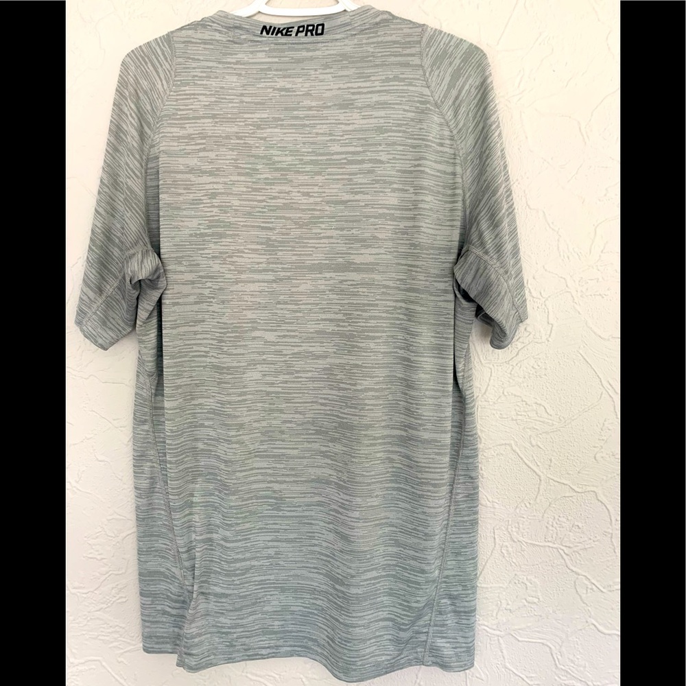 MENS NIKE PRO SPORT GRAY DRIFIT ATHLETIC SHIRT SIZE LARGE LIKE NEW